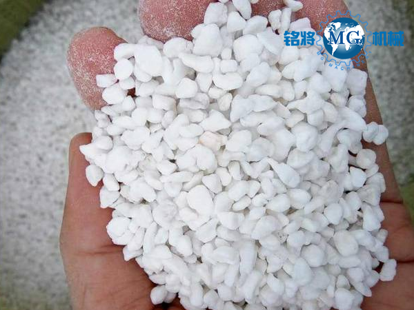 ?；⒅楹驼渲閹r的主要區別